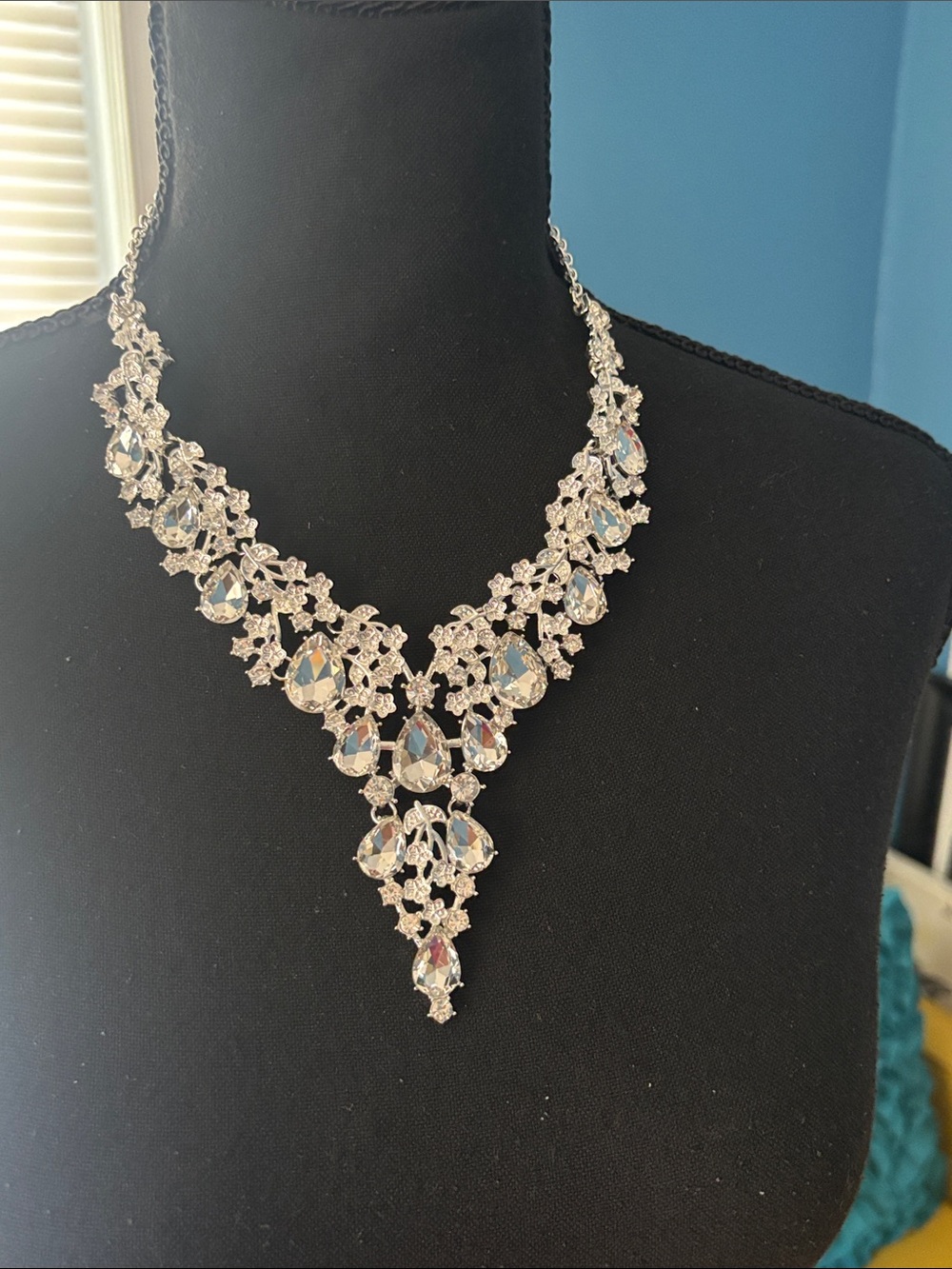 Crystal Teardrop Statement Necklace - Silver Tone